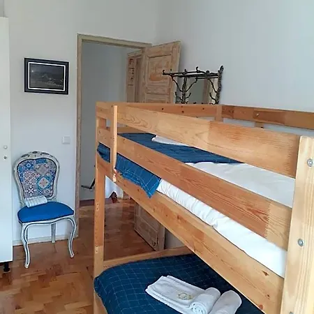 Bed and breakfast Lanui Vintage Sintra