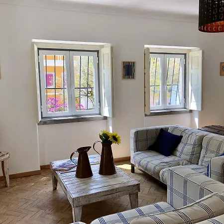 ベッド・アンド・ブレックファスト Lanui Vintage シントラ